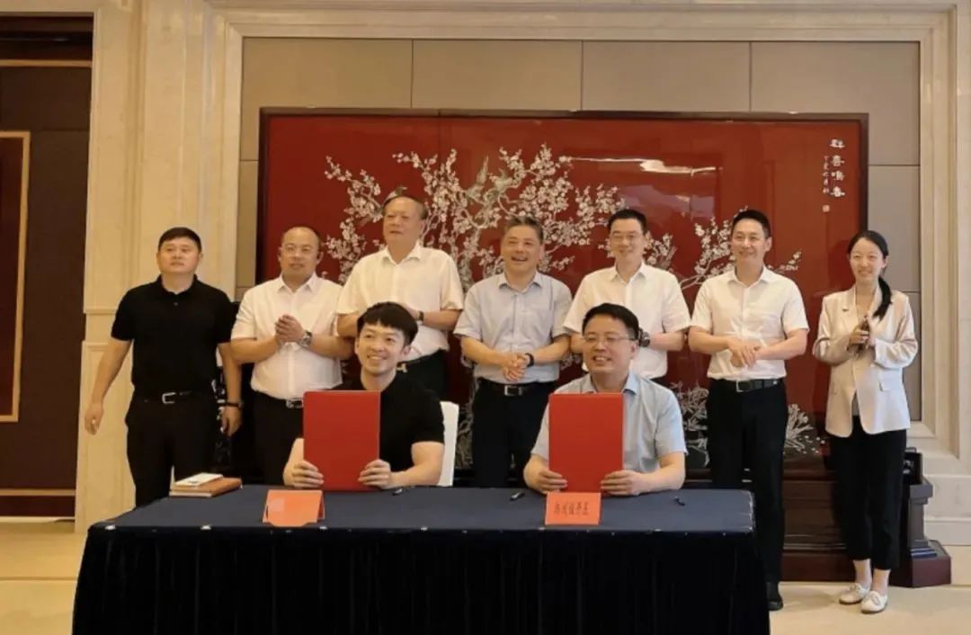 總投資50億元！由集團(tuán)精準(zhǔn)推介的駿馳通高端柔性新材料項(xiàng)目在江蘇揚(yáng)州開工建設(shè)！
